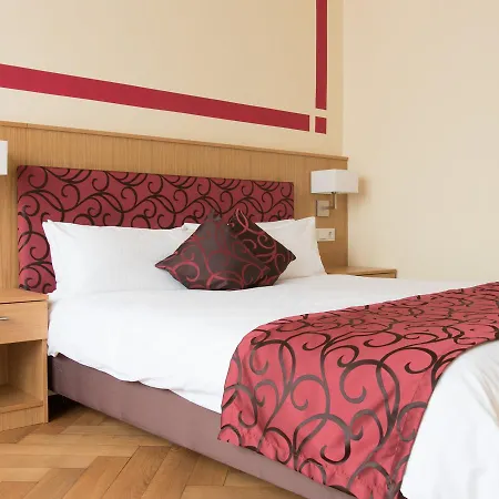 Ducky's Restaurant | Events | 바트나우헴